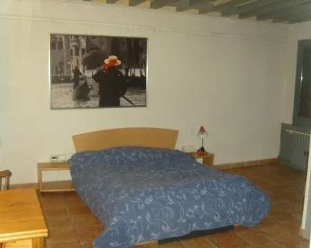 De La Vallée Hotel Francheville (Rhone)